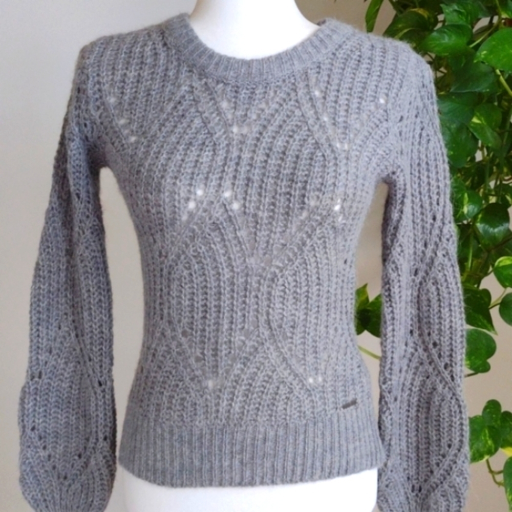 Abercrombie & Fitch cozy knit sweater - Picture 2 of 7